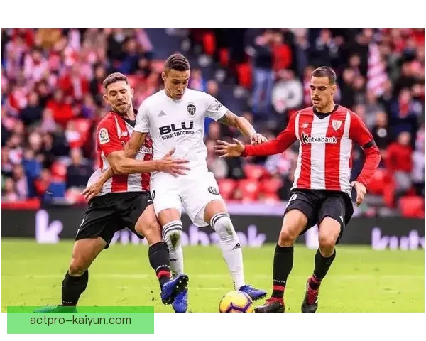 塞维利亚赛季预测：球队状态稳健，备受期待的新赛季表现分析