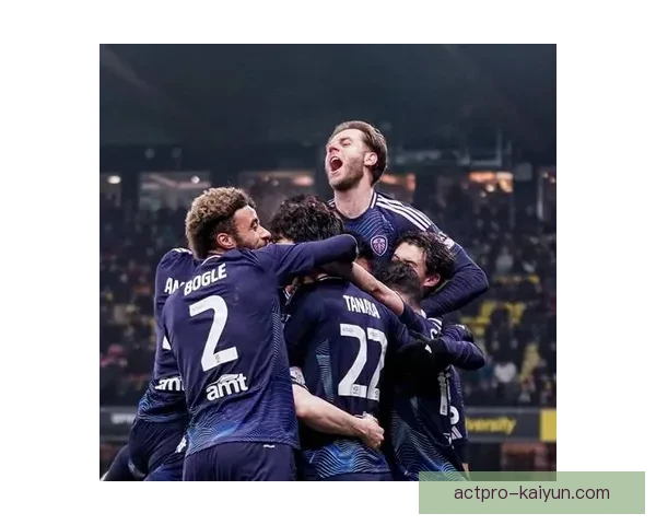 利兹联关键球员近期表现稳健，助力球队竞争力增强